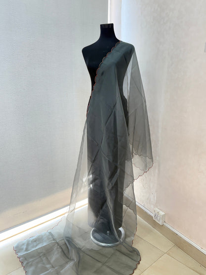 Scalloped organza duppatta