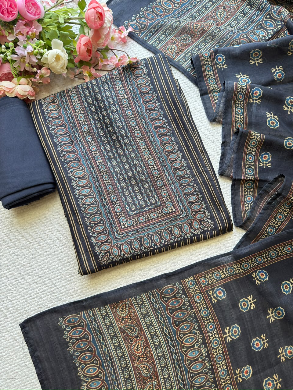 Unstitched Churidar set