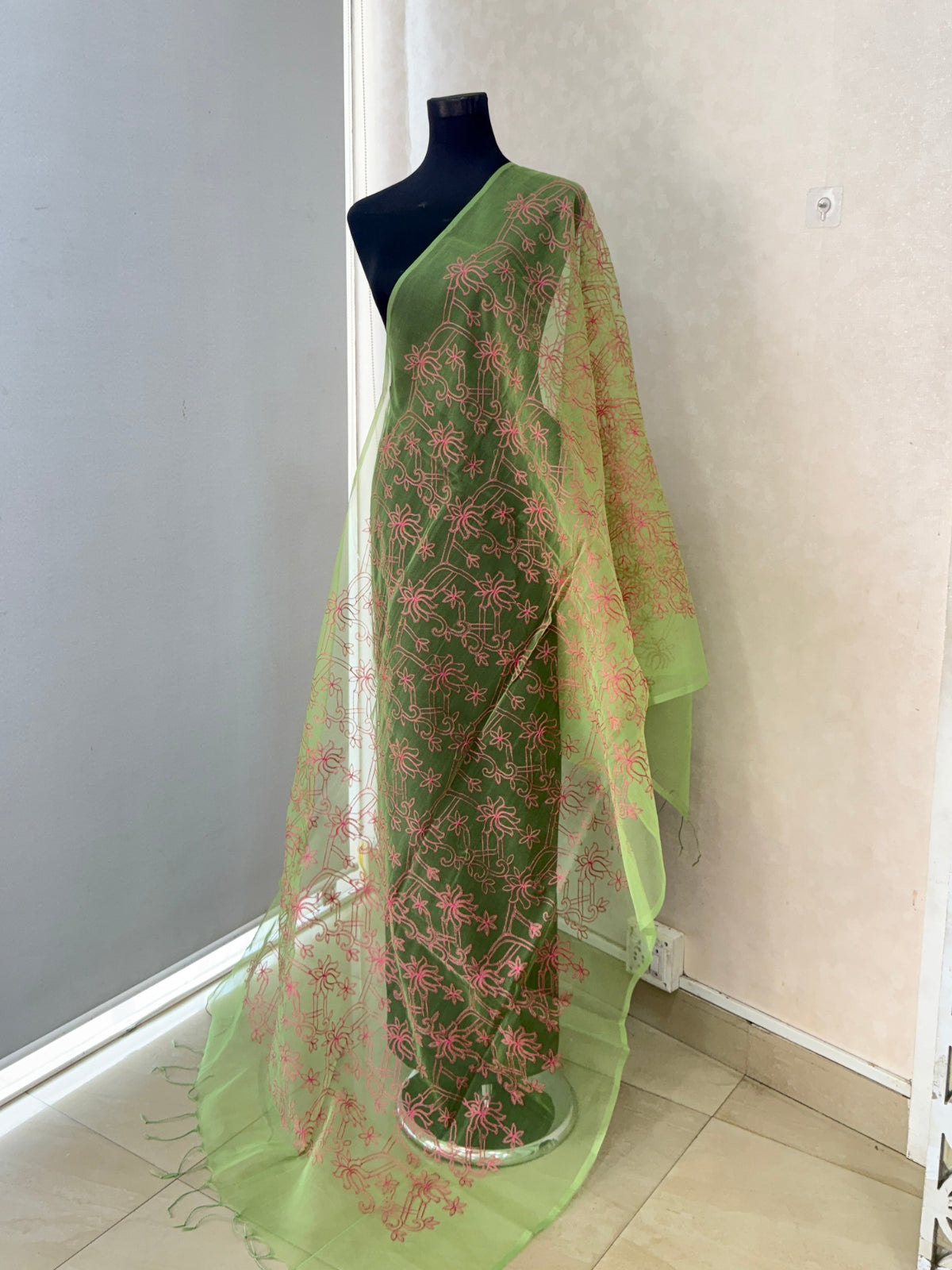 Thread embroidery Dupatta