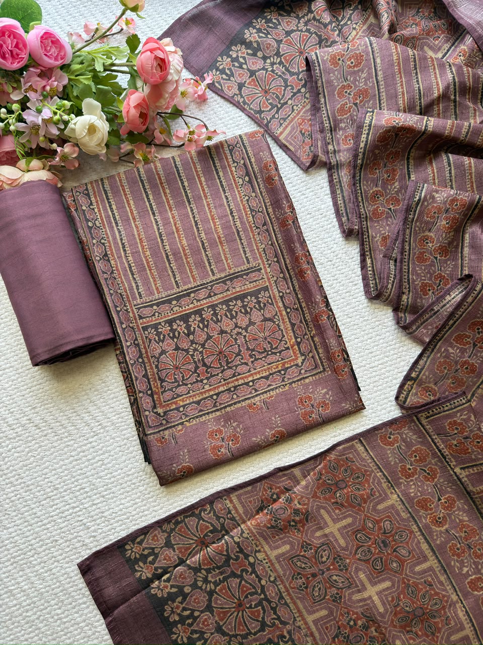 Unstitched Churidar set