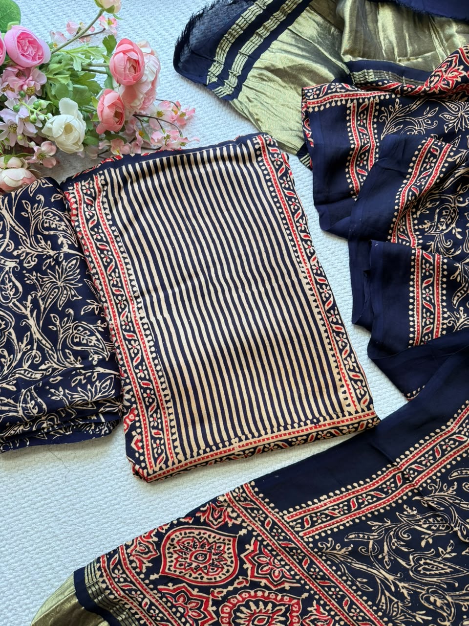 Unstitched Churidar set