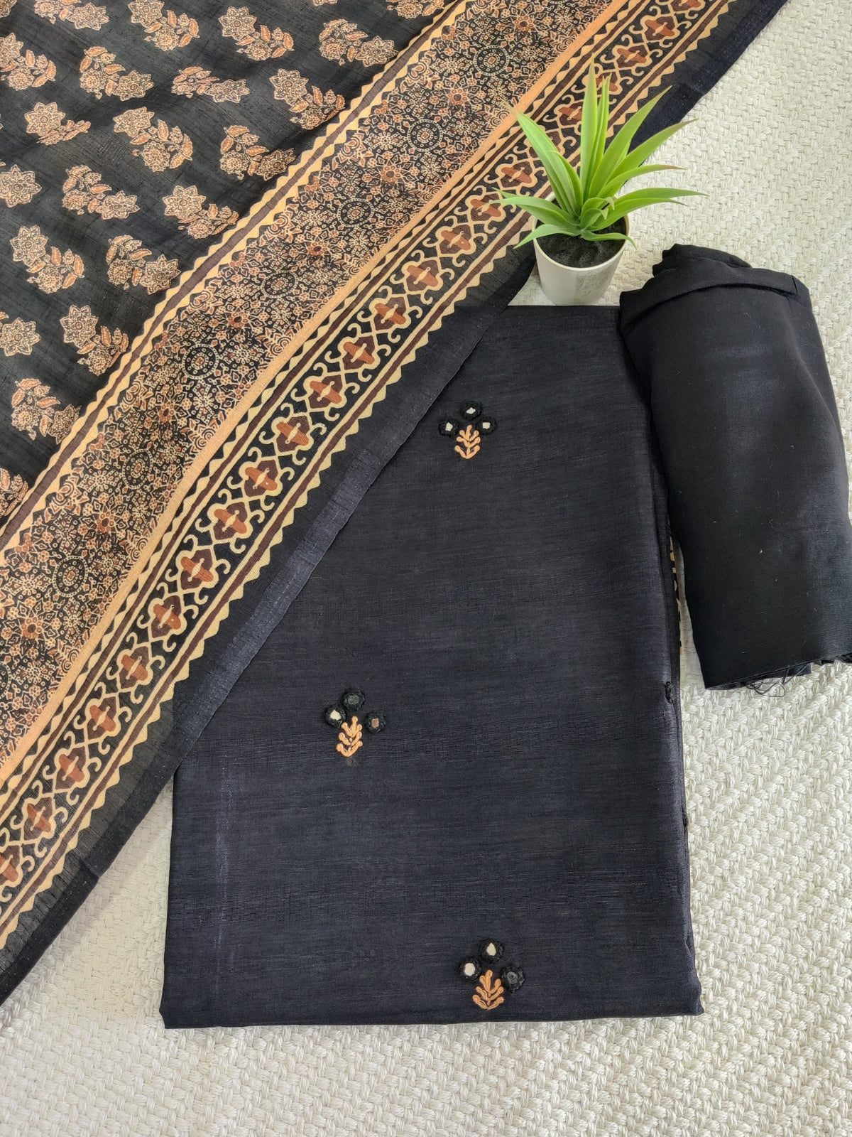 Unstitched Salwar Suit
